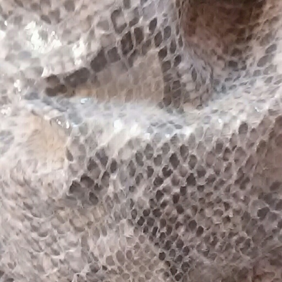 Purse - Picture 2 of 4